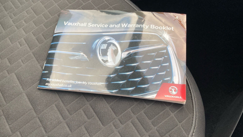 Vauxhall Corsa 1.4 SE Nav 5dr Petrol Hatchback